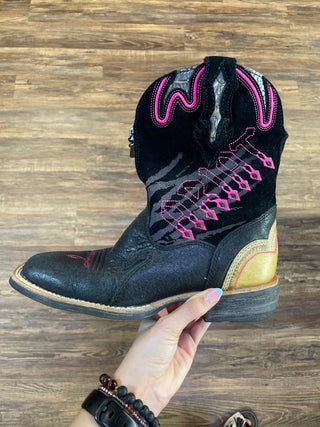 Ladies’s Ariat Black Cowboy Boot (6.5B)