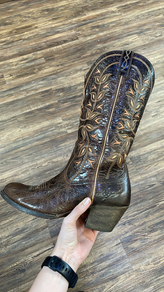 Ladies’s Ariat Brown Cowboy Boot (6.5B)