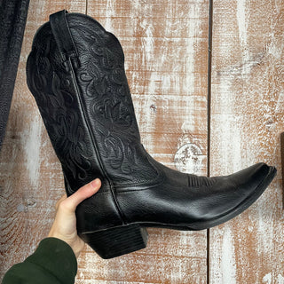 Ladies Blackout Ariat Cowboy boot (11 B)